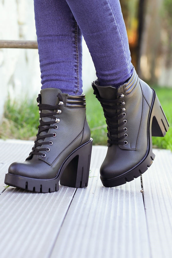 Women's Heeled Green Boots