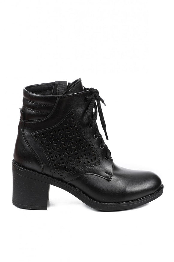 Women's Basic Heeled Boots